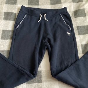 BOGO50%OFF Abercrombie Kids Size 11/12 Navy Joggers